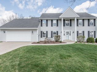 N100W14664 Ridgefield Rd, Germantown, WI 53022