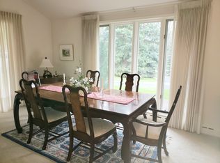 1277 Dutton Rd, Rochester Hills, MI 48306