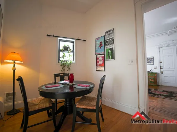 926 President Street 2R image 3 of 10