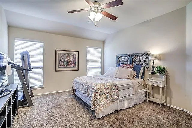 10104 Horseshoe Ln — Photo 22