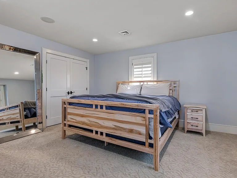 1138 Ocean Blvd — Photo 35