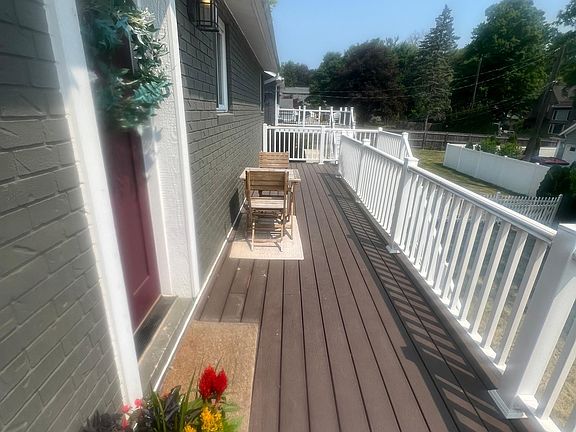 Outdoor Deck