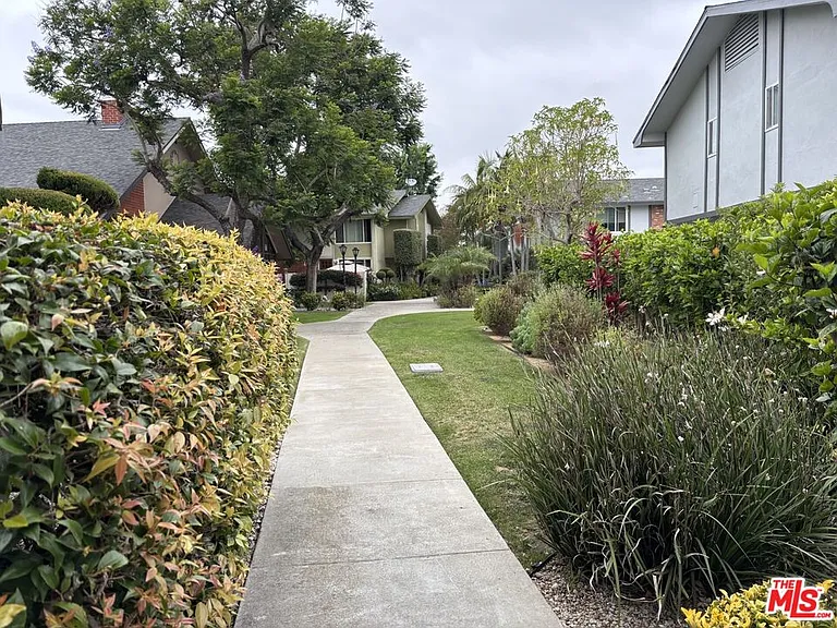5215 Sepulveda Blvd #21B — Photo 22