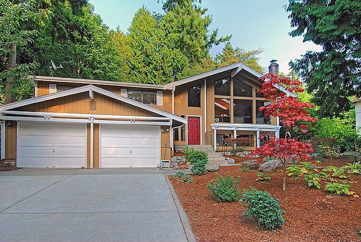 For Lease: 11200 NE 95th St., Kirkland, WA 98033