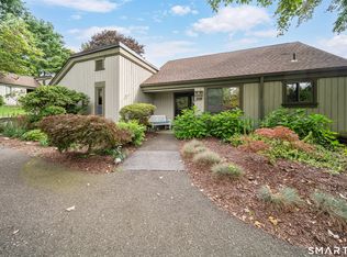 633 Heritage Vlg #A, Southbury, CT 06488