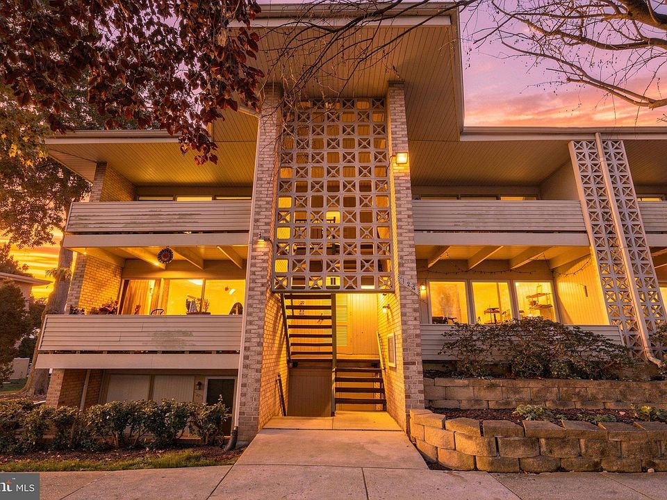 1st image of 124 Haycock Rd APT C2
