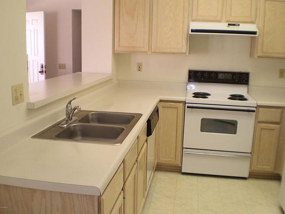 5th image of 18414 N 136th Ave