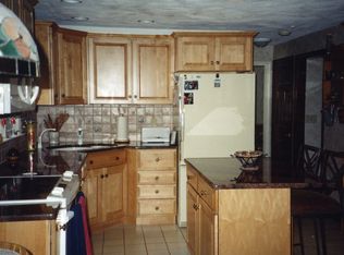 24 Darby Dr, Mansfield, MA 02048