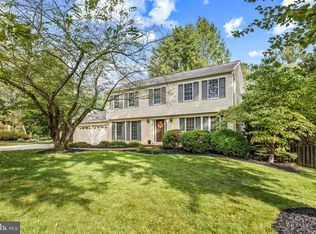 16929 Briardale Rd, Rockville, MD 20855