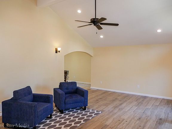 4th image of 13965 Crestview Cir NW