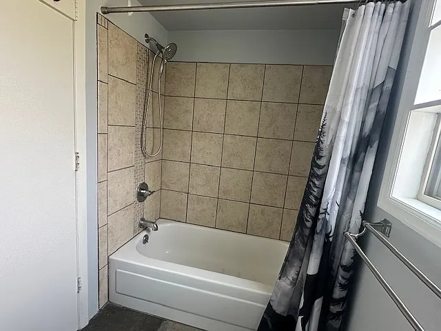 Full bathroom