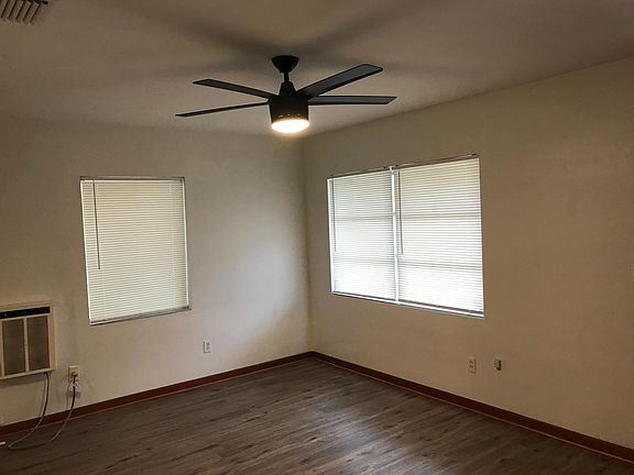 5th image of 2824 Canal Dr N
