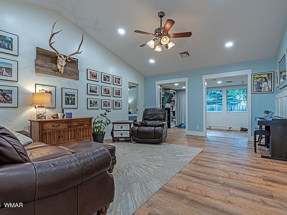 4th image of 5347 Lake Dr