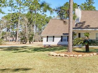 10 S Bogey Dr, Jesup, GA 31546