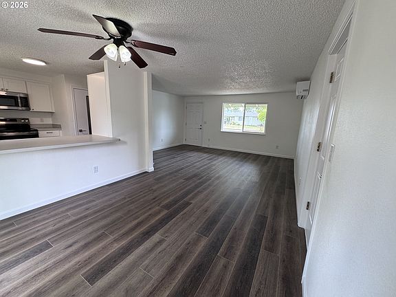 2nd image of 2688 Centennial Blvd