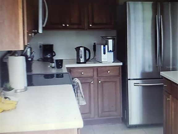3rd image of 31132 Creekridge Dr