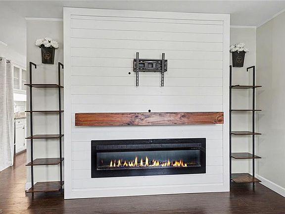 4th image of 200 Redwood Bend Rd