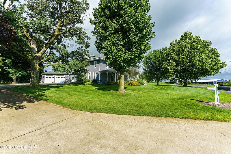 5th image of 633 River Road