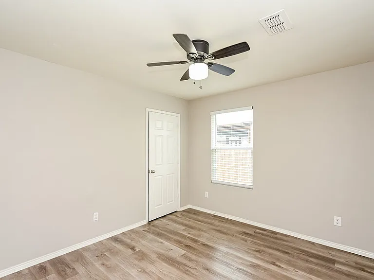 10009 Calcite Dr — Photo 12
