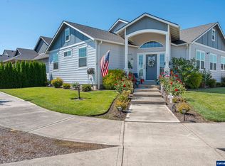 1002 Chestnut St, Independence, OR 97351