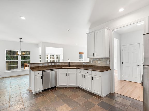 5th image of 5672 Wrenfield Ct