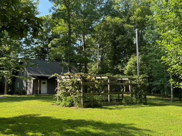 376 Shugars Hill Rd, Liberty, KY 42539