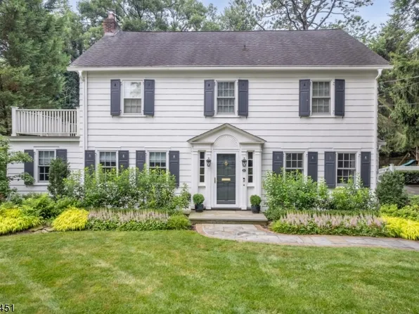 22 Hawthorne Rd, Millburn Twp., NJ 07078