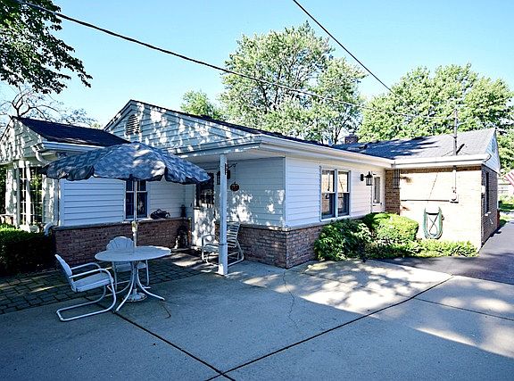 2nd image of 8239 N Oconto Ave