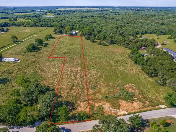 9386 Dripping Springs Rd, Denison, TX 75021