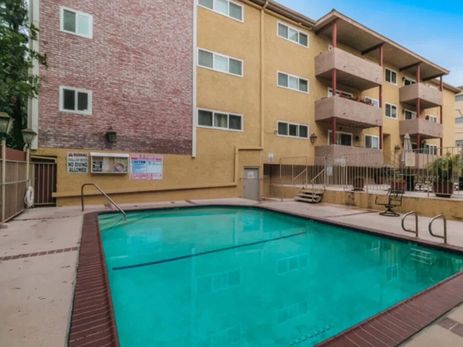 2 bed, 1124 sqft, $3,295 — Photo 4