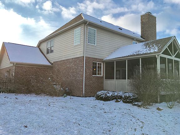 2nd image of 8884 Pin Oak Dr