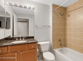 1110 W 15th St Unit 329, Chicago, IL 60608