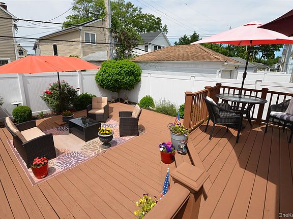 5th image of 2698 Rosebud Avenue