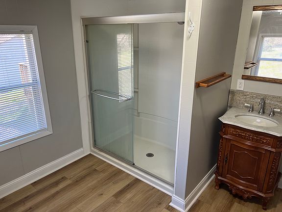 4th image of 920 O'Grady Dr