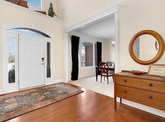 3rd image of 2081 Brookwood Ct