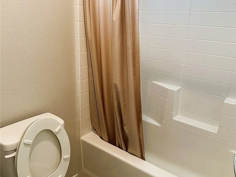 6132 Scarlet Leaf St — Photo 19