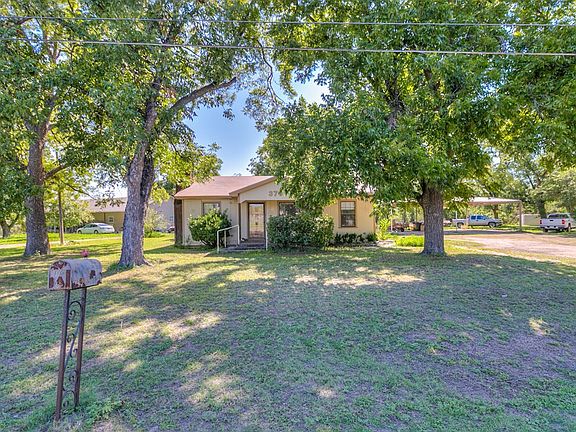 5th image of 3701 Lake Dr