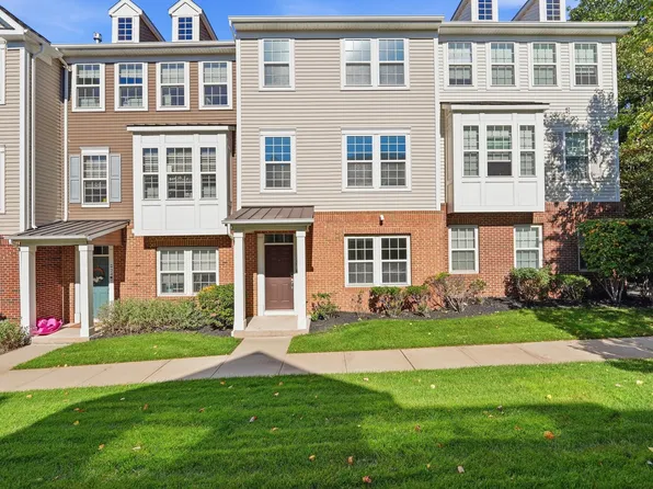26 Truman Dr, Wood Ridge, NJ 07075