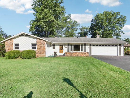 5532 Lakeview Ln, Martinsville, IN 46151