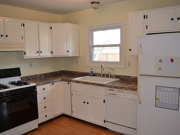 4th image of 2270 W Willow Ln