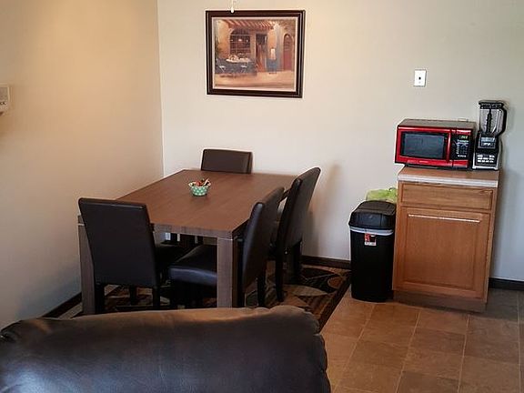 4th image of 915 10th Ave W APT 4