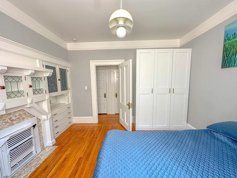 739 Shotwell St — Photo 9