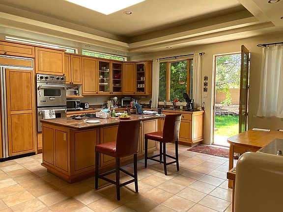 4th image of 1312 Camino Amparo NW