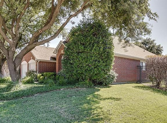 3rd image of 2509 Vail Ln