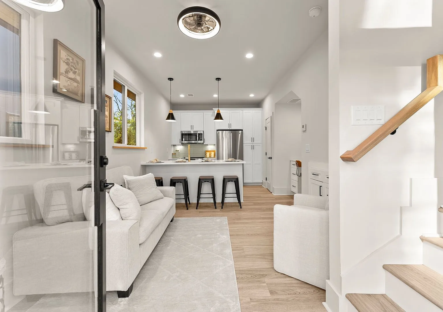 521 Washington Street — Photo 3