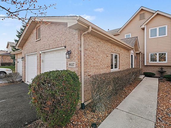 2nd image of 8027 Enclave Ln