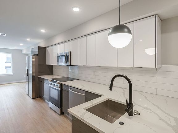 5th image of 1715 N 25th St #3
