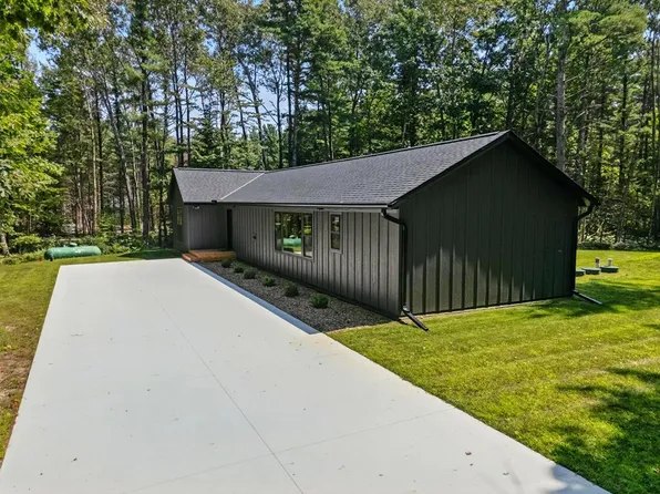 6280 Breezewood Ln, Sturgeon Bay, WI 54235