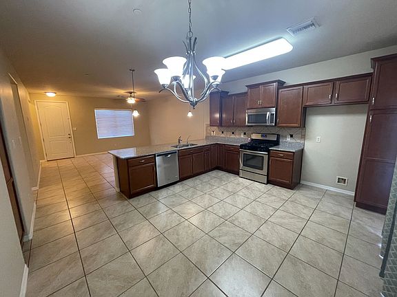 5th image of 6132 E Overlook Ln