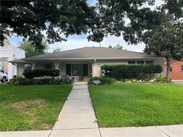 3 bed, 2.5 bath, 2522 sqft, $3,800 — Photo 1